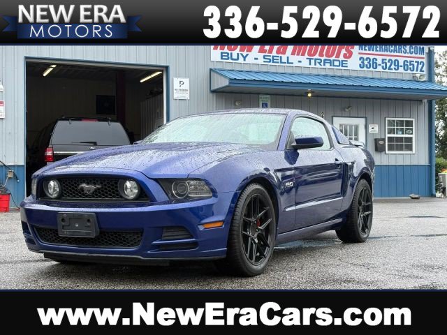 Used 2013 Ford Mustang GT Premium w/ Electronics Pkg RWD image 1