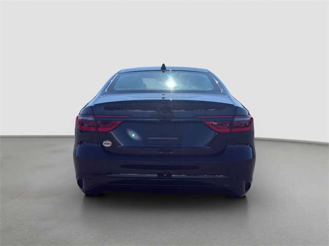 Used 2024 Jaguar XF R-Dynamic SE image 5