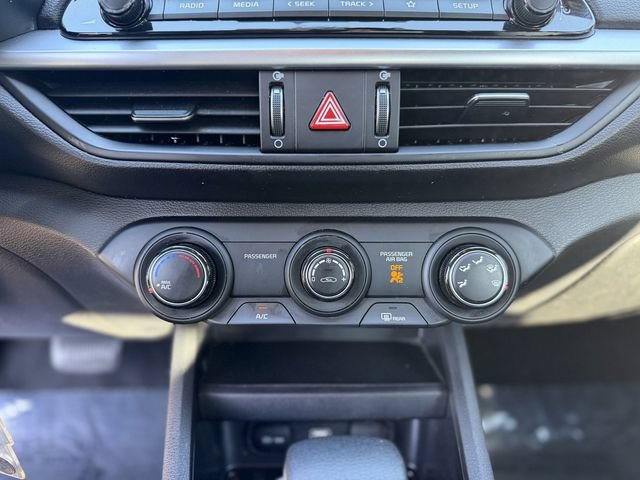 Certified 2024 Kia Forte LXS w/ LXS Technology Package FWD image 19