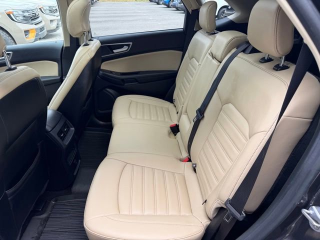 Used 2019 Ford Edge SEL w/ Equipment Group 201A image 24