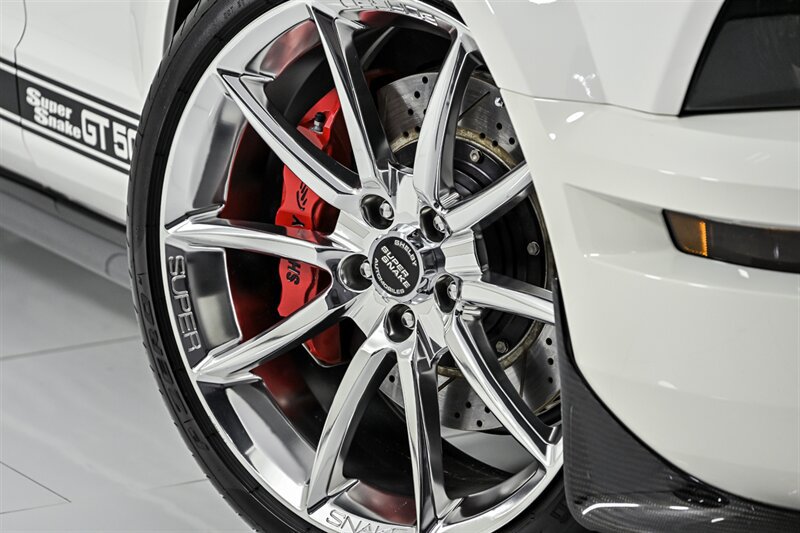 Used 2007 Ford Mustang Shelby GT500 RWD image 3