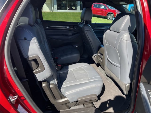 Used 2024 Buick Enclave Premium image 19