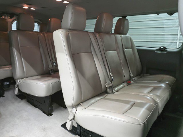 Used 2017 Nissan NV 3500 SL RWD image 12