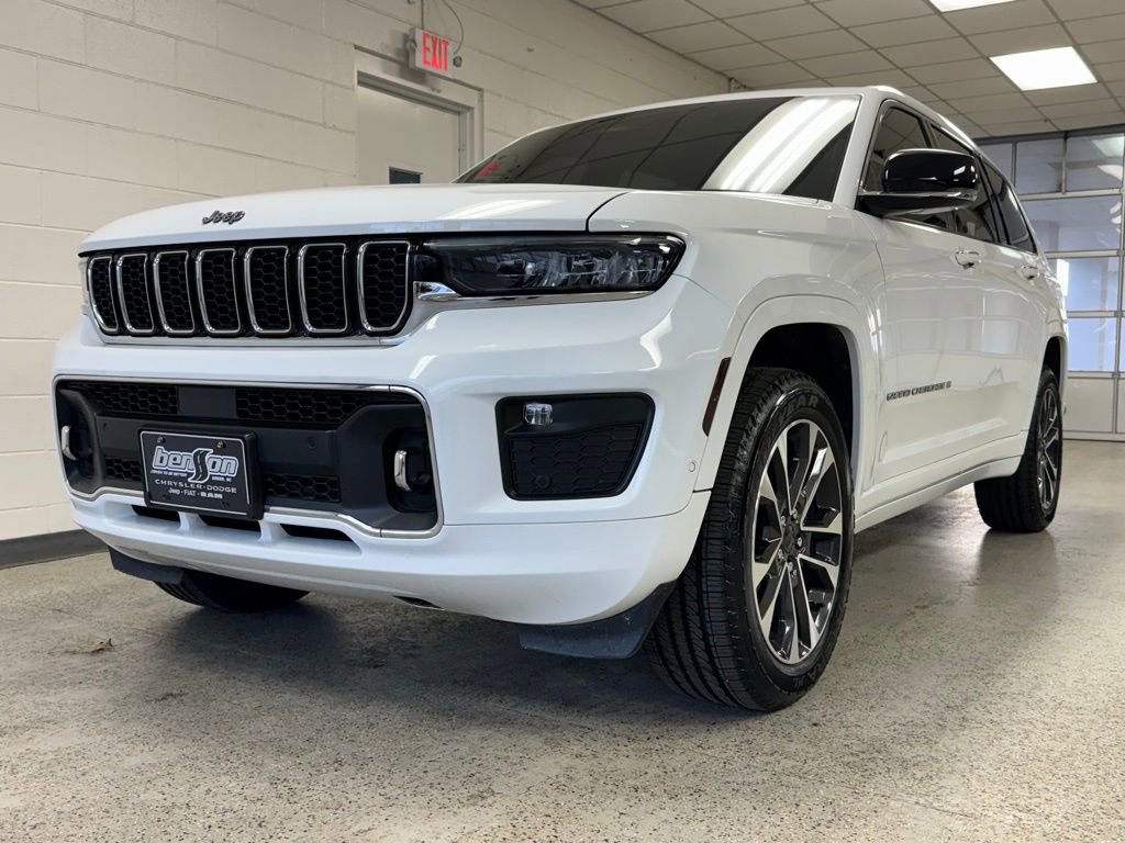 Certified 2022 Jeep Grand Cherokee L Overland w/ Luxury Tech Group IV image 27