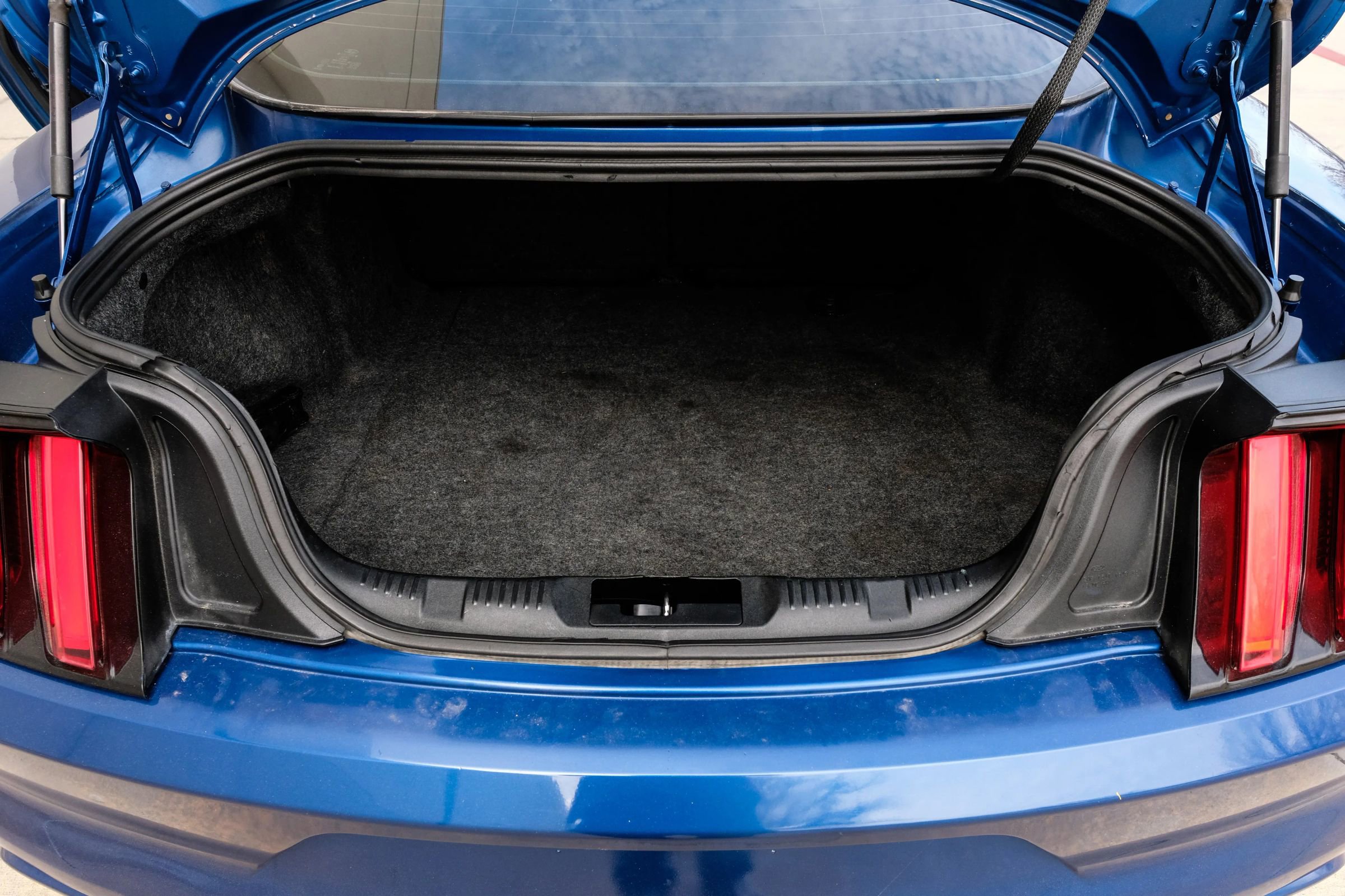 Used 2017 Ford Mustang GT image 36