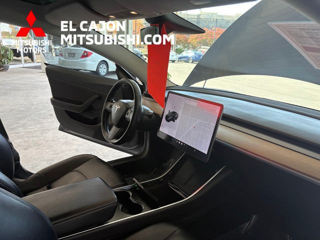 Used 2017 Tesla Model 3 Long Range RWD image 18