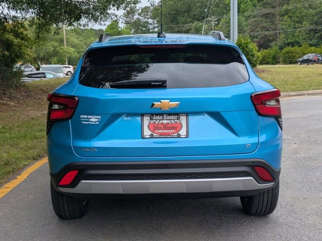 New 2026 Chevrolet Trax LT w/ Sunroof Package FWD image 3