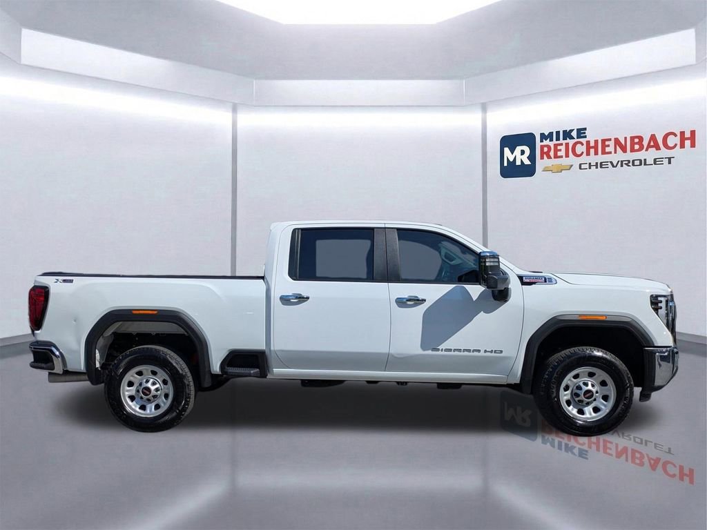 Used 2024 GMC Sierra 2500 Pro image 3