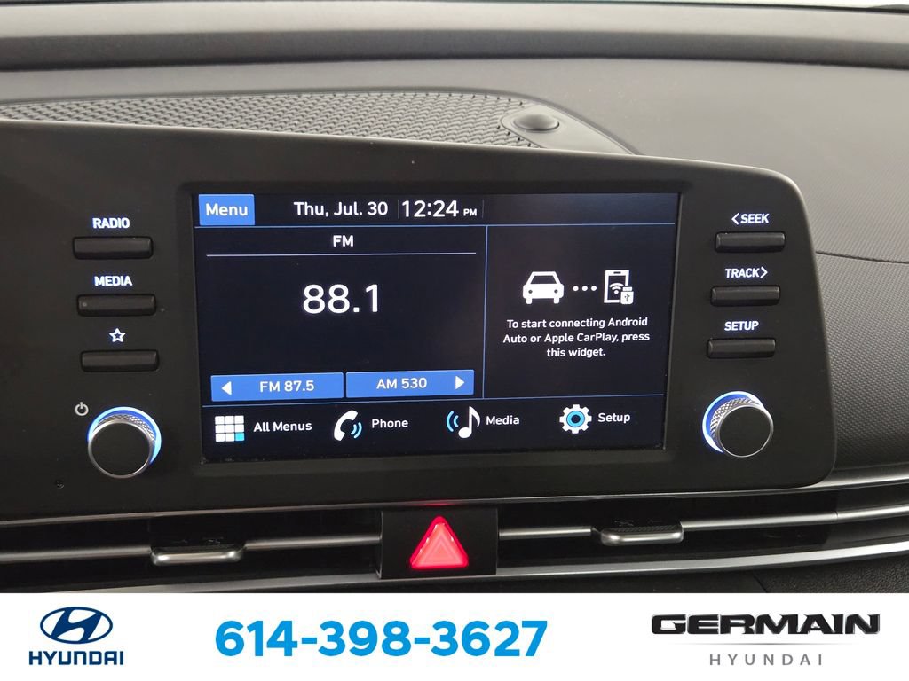Used 2025 Hyundai Elantra SE FWD image 24
