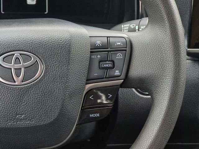 Used 2025 Toyota Camry LE image 21