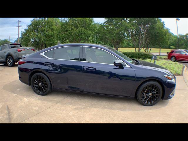 Certified 2025 Lexus ES 300h Ultra Luxury w/ Accessory Package (Z2) FWD image 9