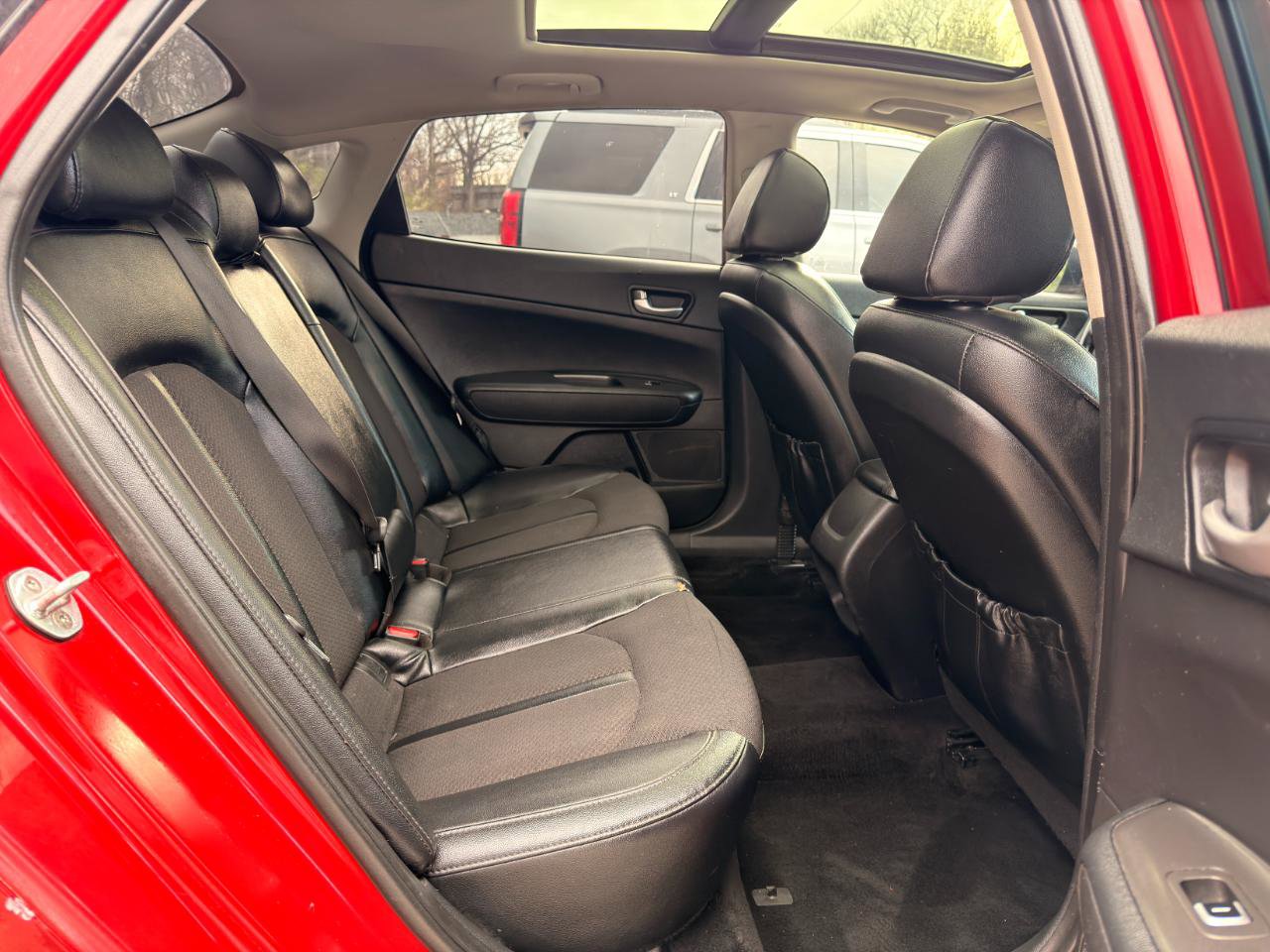 Used 2018 Kia Optima S w/ Panoramic Sunroof Package image 16