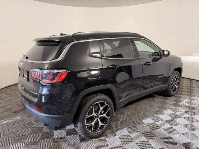 New 2026 Jeep Compass Limited AWD/4WD image 16