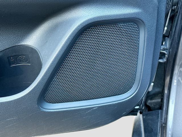 Used 2017 Mitsubishi Outlander SEL image 19