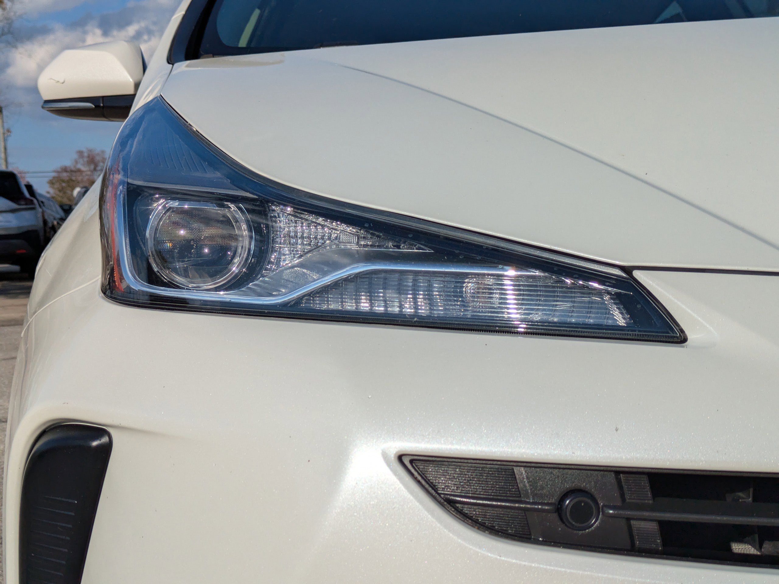 Used 2020 Toyota Prius LE image 10