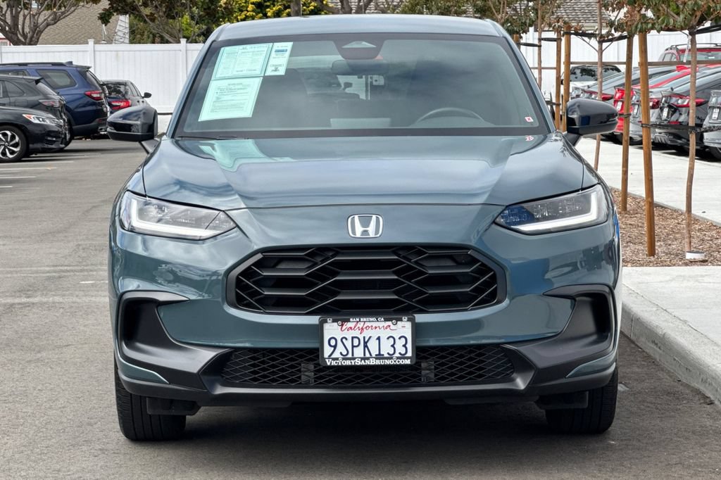 Certified 2025 Honda HR-V Sport image 9