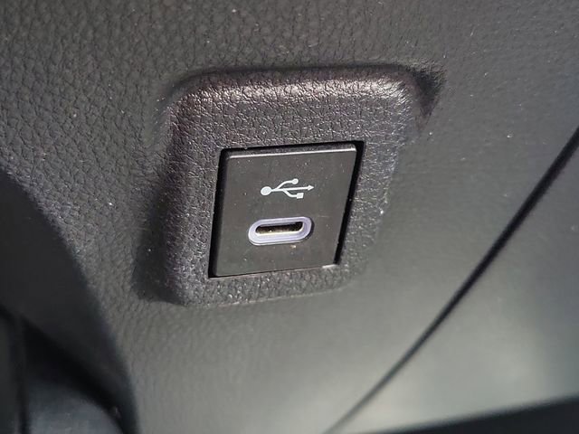 Used 2023 Toyota Corolla LE image 29