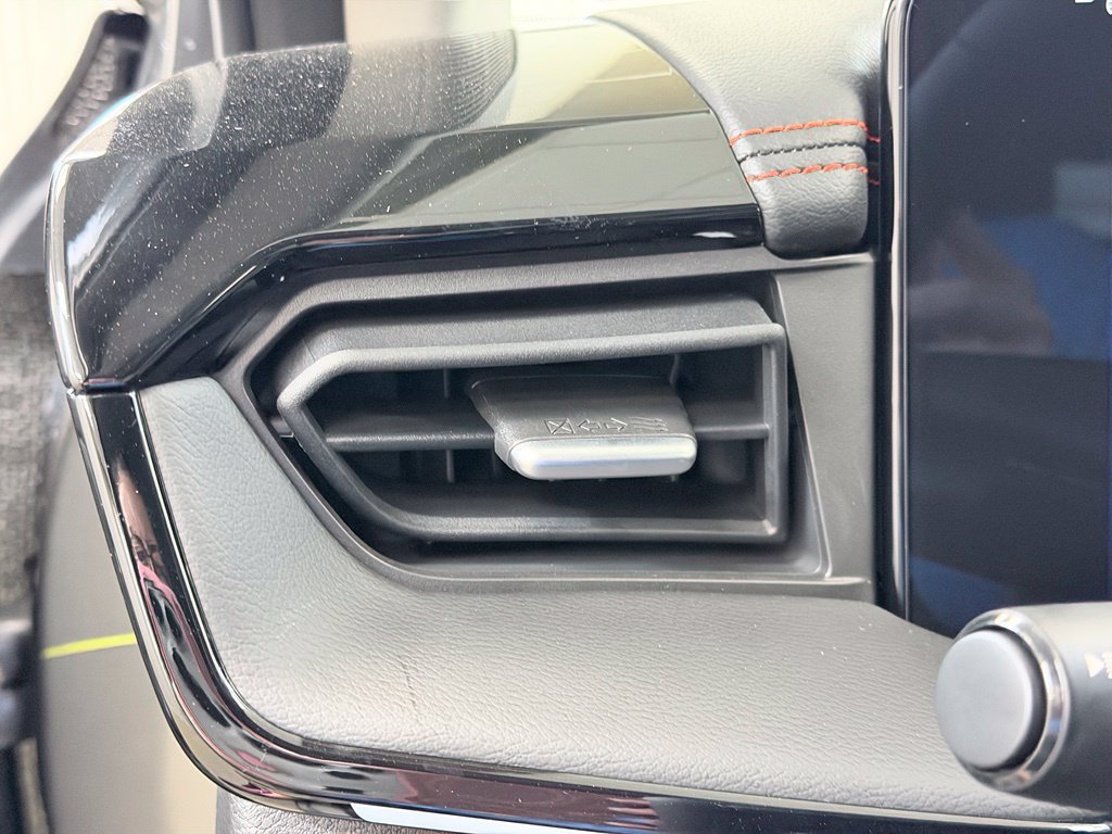 New 2027 Nissan Kicks SV w/ Rock Creek Edition AWD/4WD image 36
