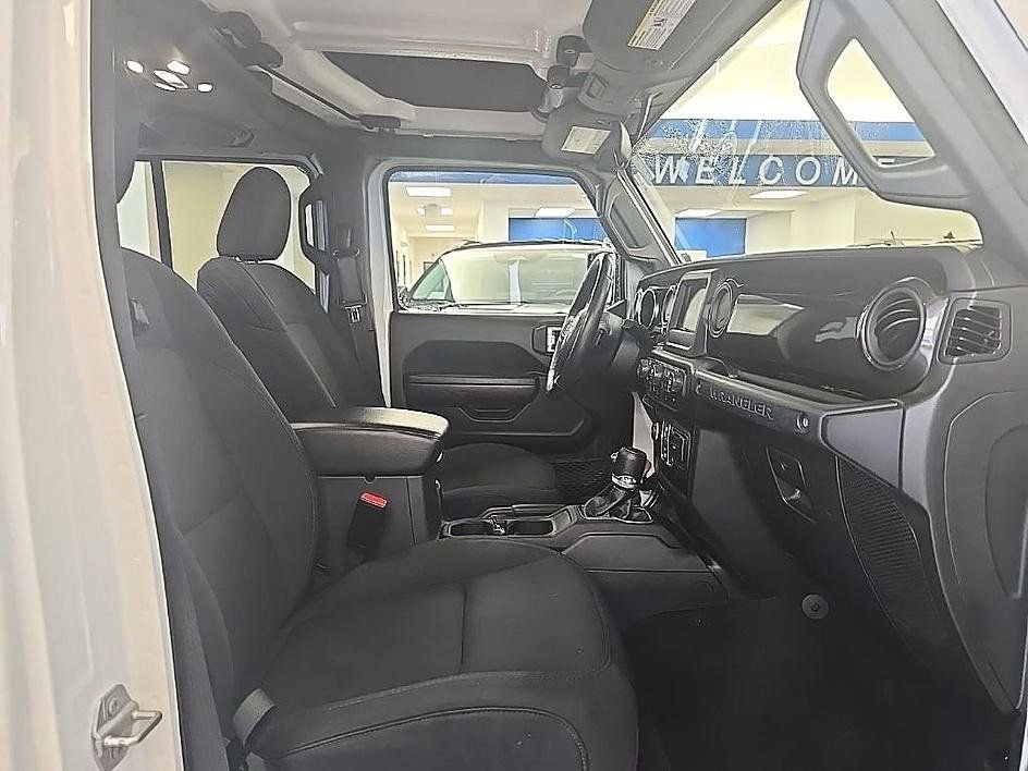 Used 2022 Jeep Wrangler Unlimited Sport image 35