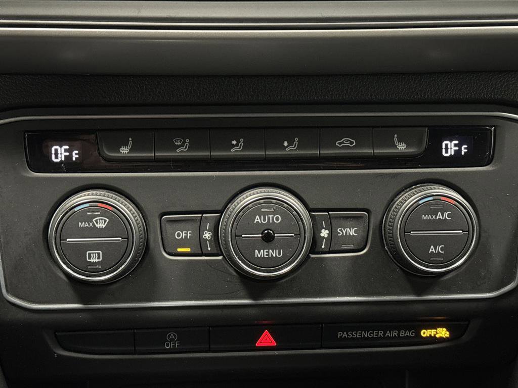 Used 2021 Volkswagen Atlas Cross Sport SE w/ Panoramic Sunroof Package image 19