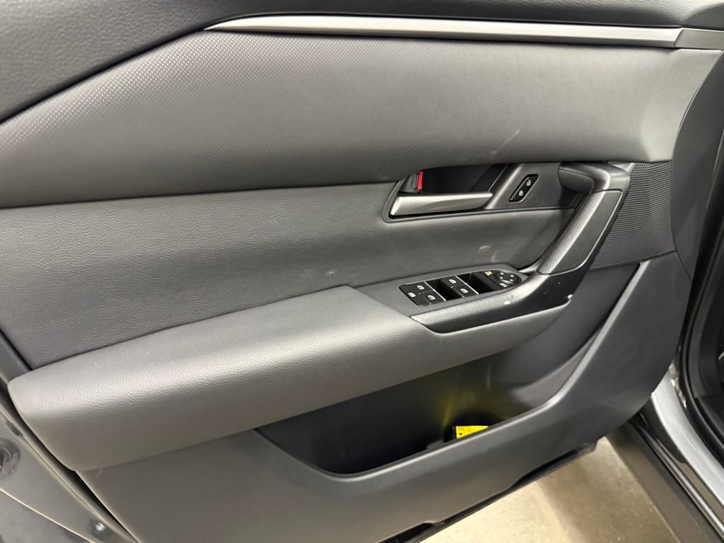 Certified 2025 MAZDA CX-50 2.5 Hybrid w/ Preferred Pkg image 15