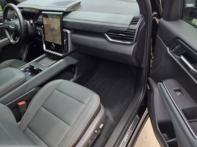Used 2025 GMC Acadia AT4 AWD/4WD image 7
