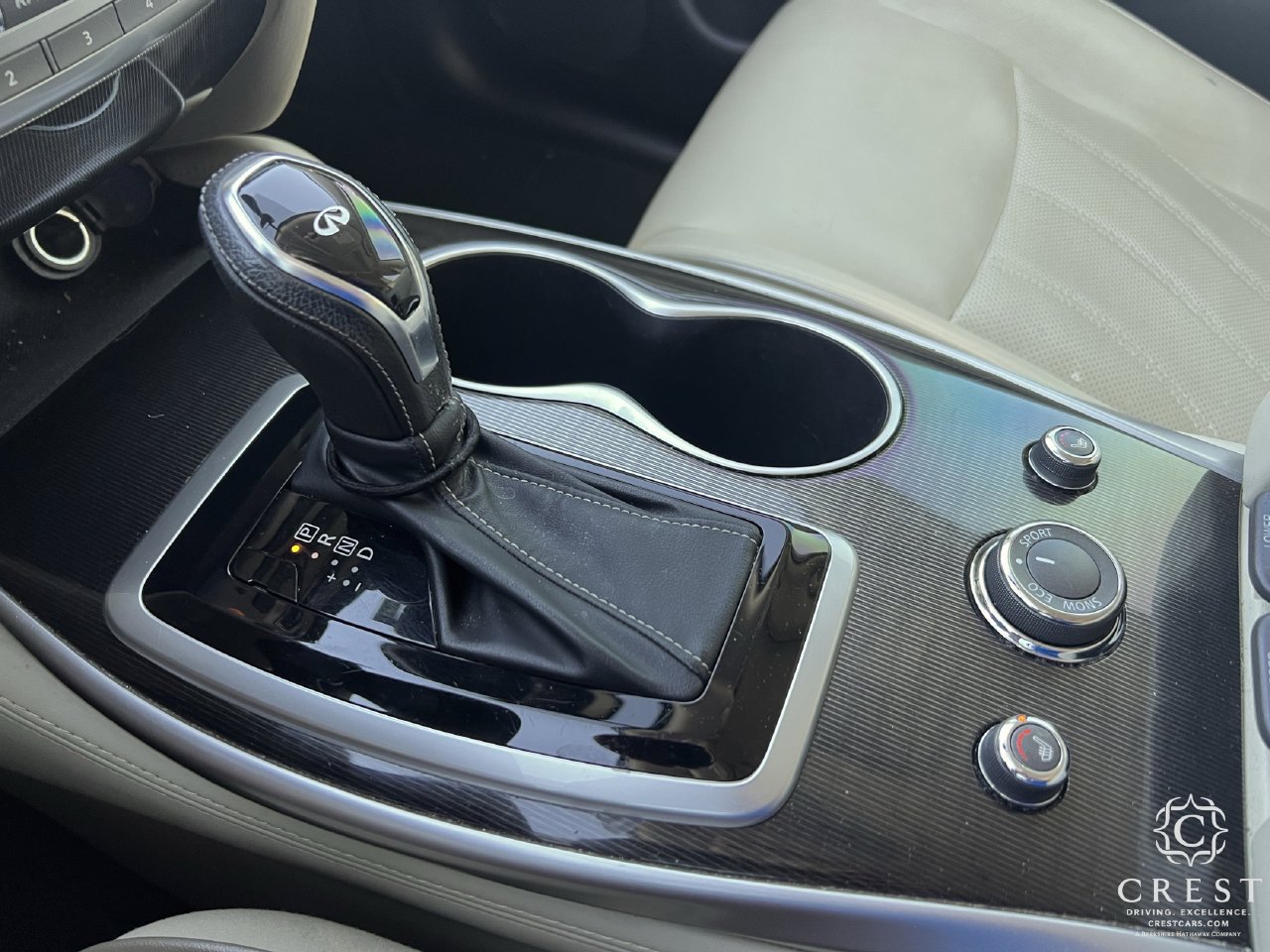 Used 2019 INFINITI QX60 Luxe w/ Essential Package FWD image 19