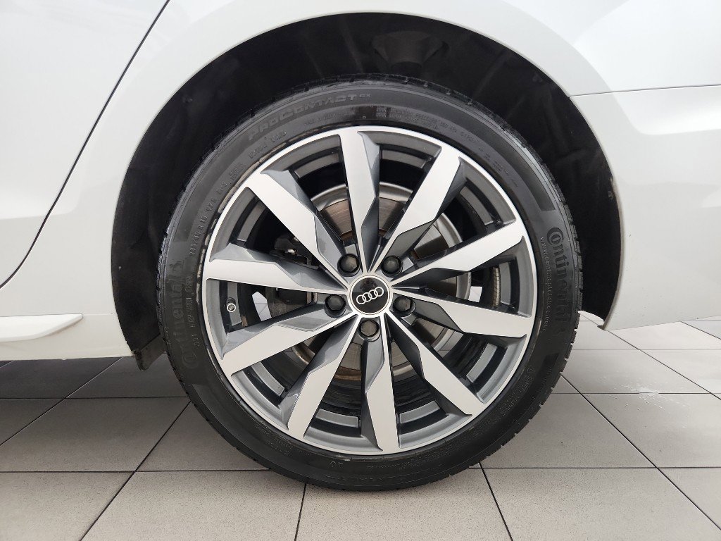 Used 2023 Audi A4 2.0T Premium w/ Convenience Package image 38