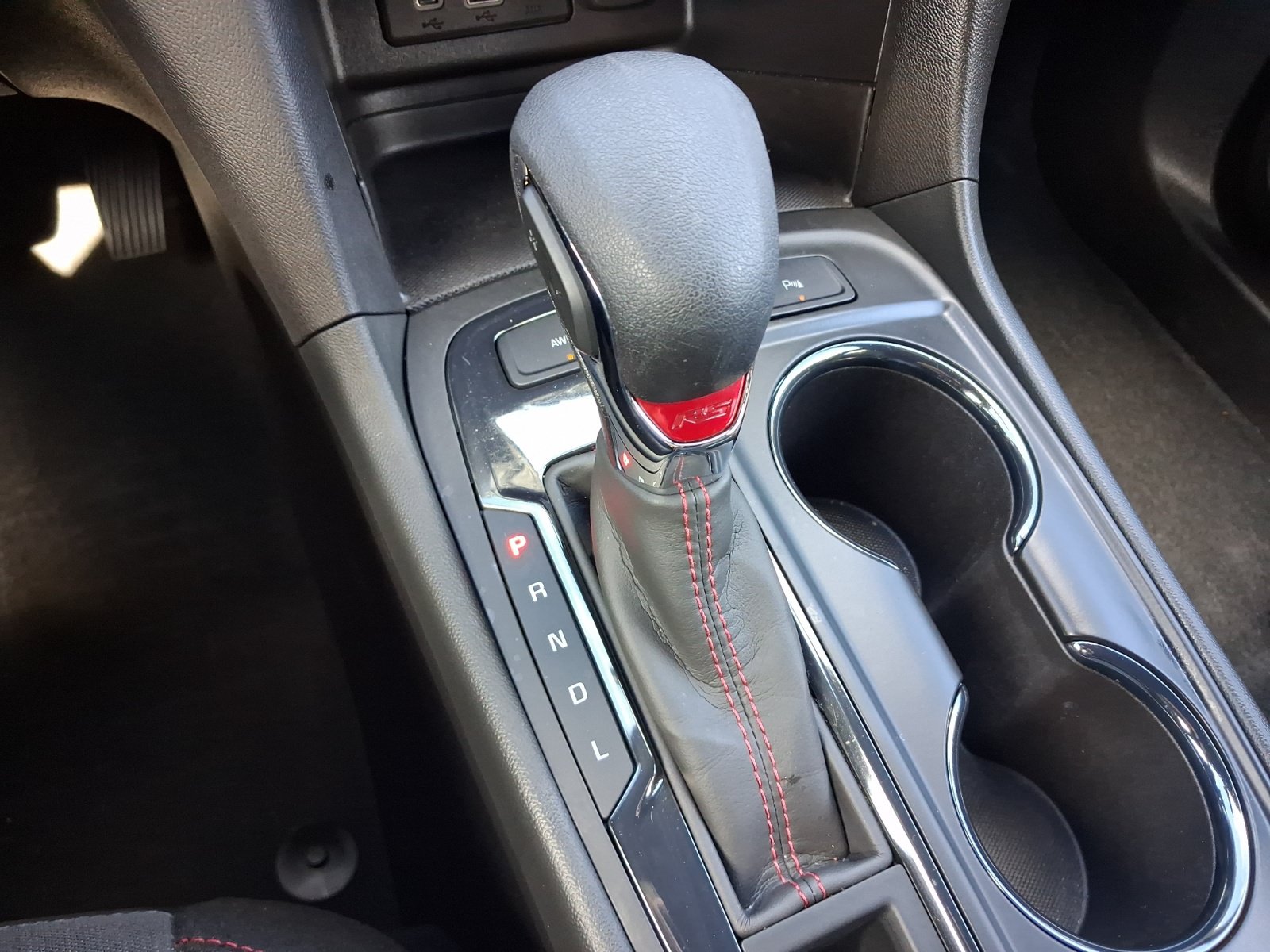 Used 2024 Chevrolet Equinox RS AWD/4WD image 14