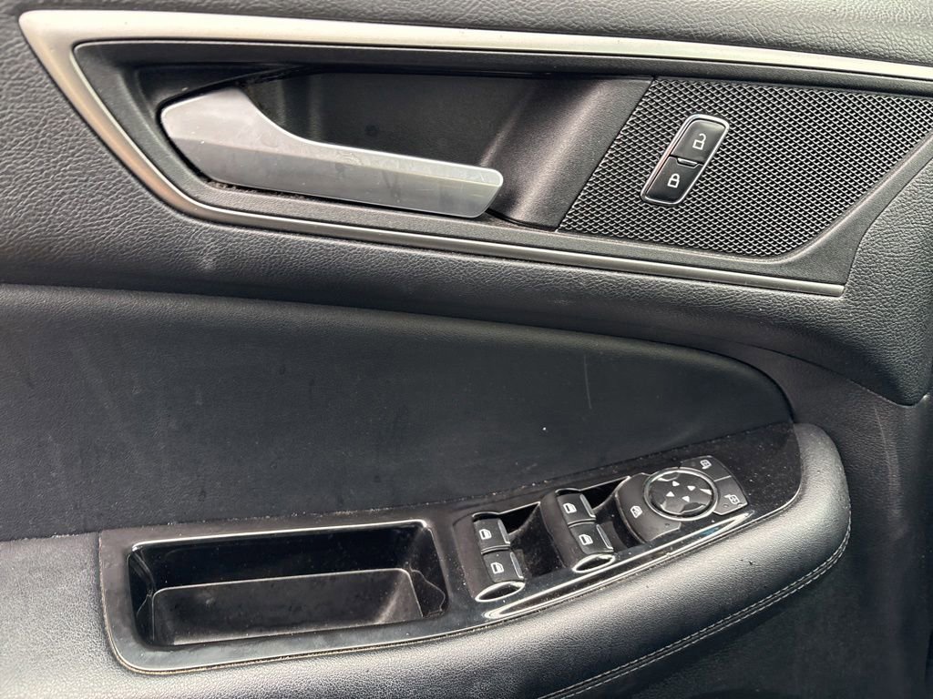 Used 2015 Ford Edge SEL w/ Equipment Group 201A AWD/4WD image 18