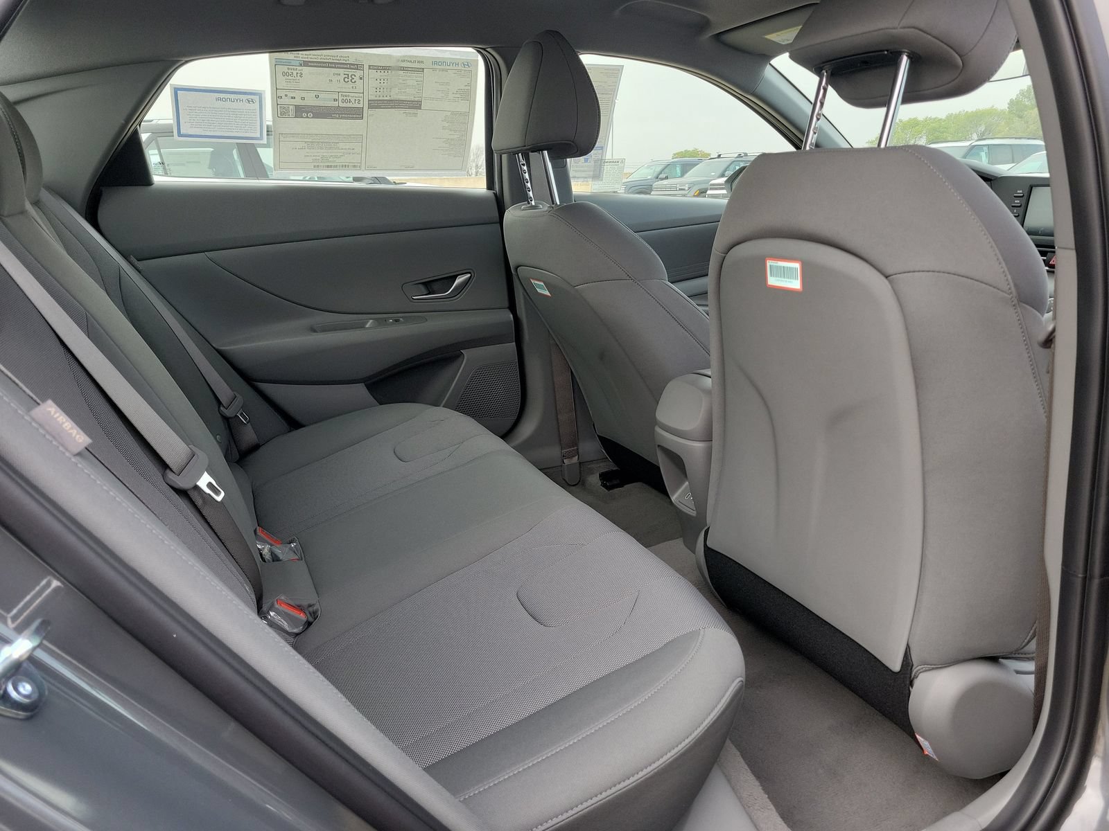 New 2026 Hyundai Elantra SE FWD image 17