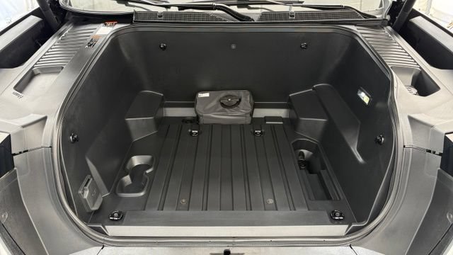 Used 2025 GMC Sierra EV Denali AWD/4WD image 10