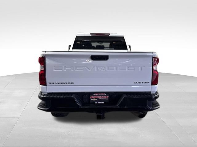 Used 2022 Chevrolet Silverado 2500 Custom w/ Custom Convenience Package AWD/4WD image 8