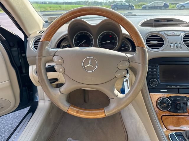 Used 2005 Mercedes-Benz SL 500 image 22