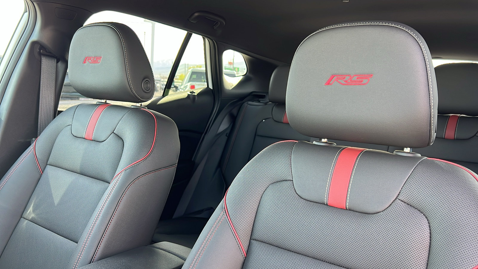 New 2026 Chevrolet Trax RS w/ Driver Confidence Package FWD image 18