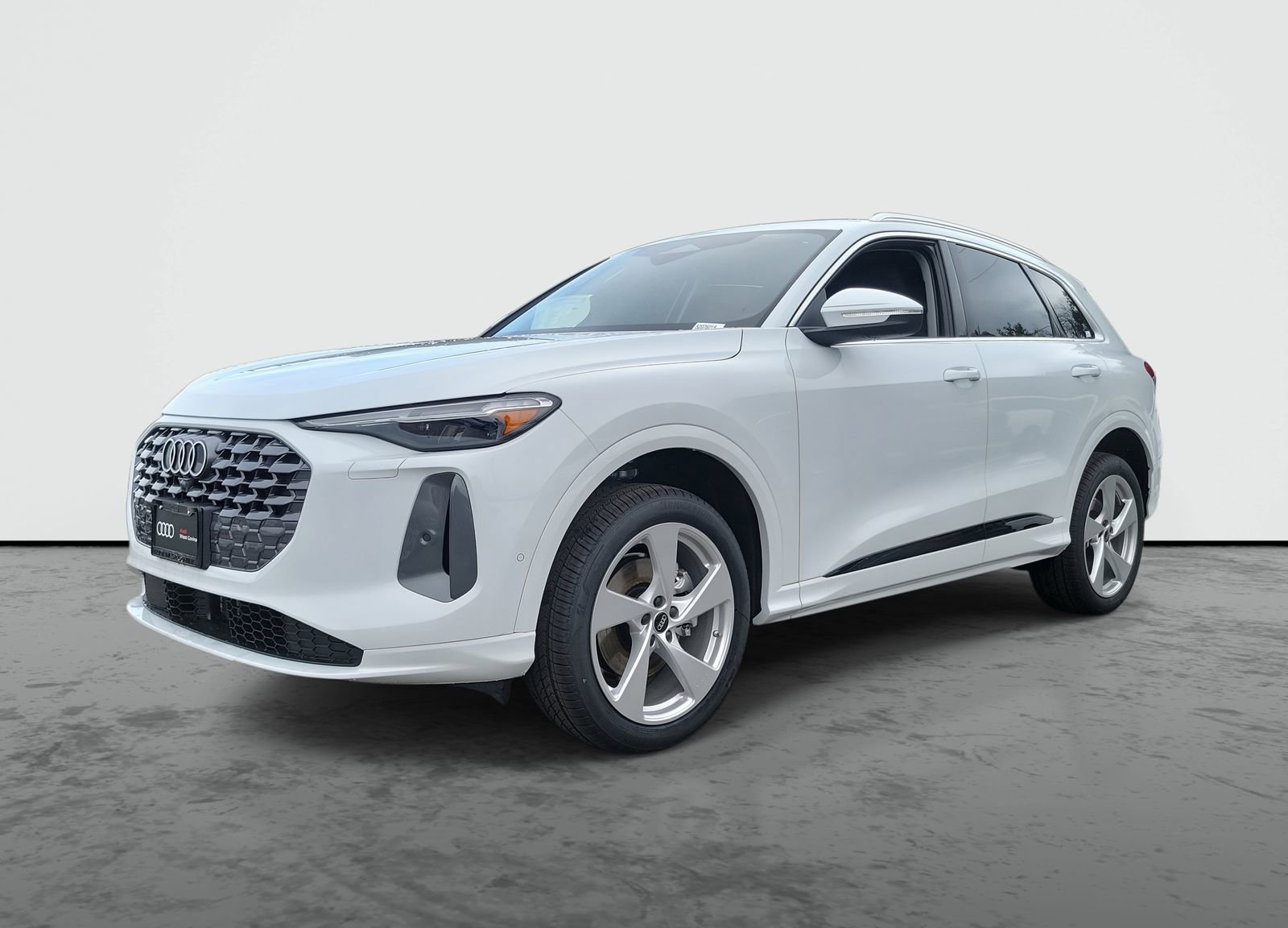 New 2025 Audi Q5 Premium Plus image 2