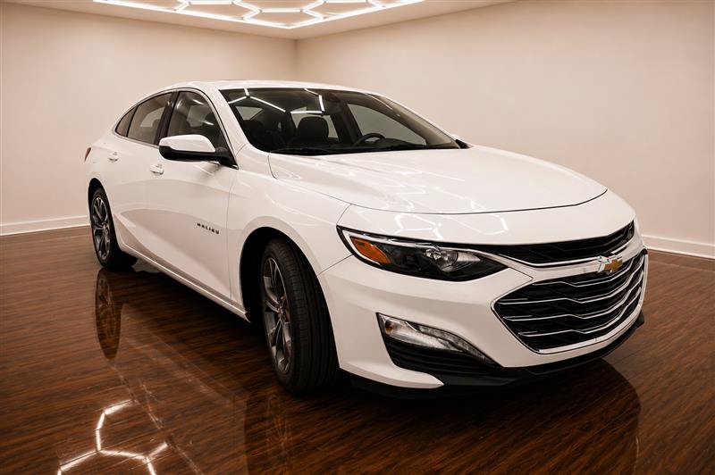 Used 2021 Chevrolet Malibu LT FWD image 10