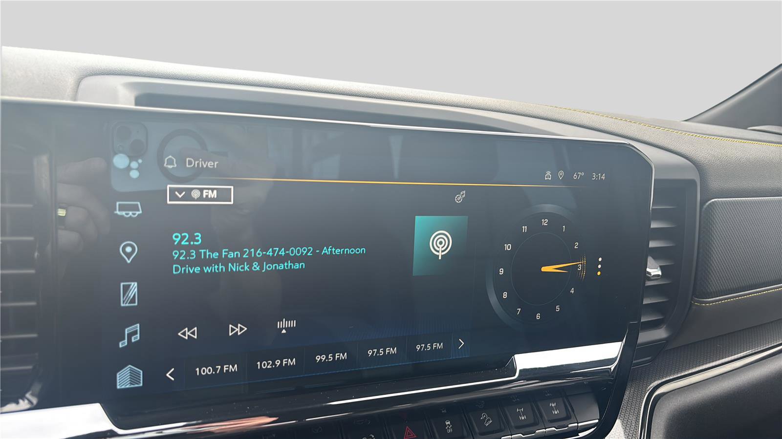 Used 2023 Chevrolet Silverado 1500 ZR2 w/ Technology Package image 12