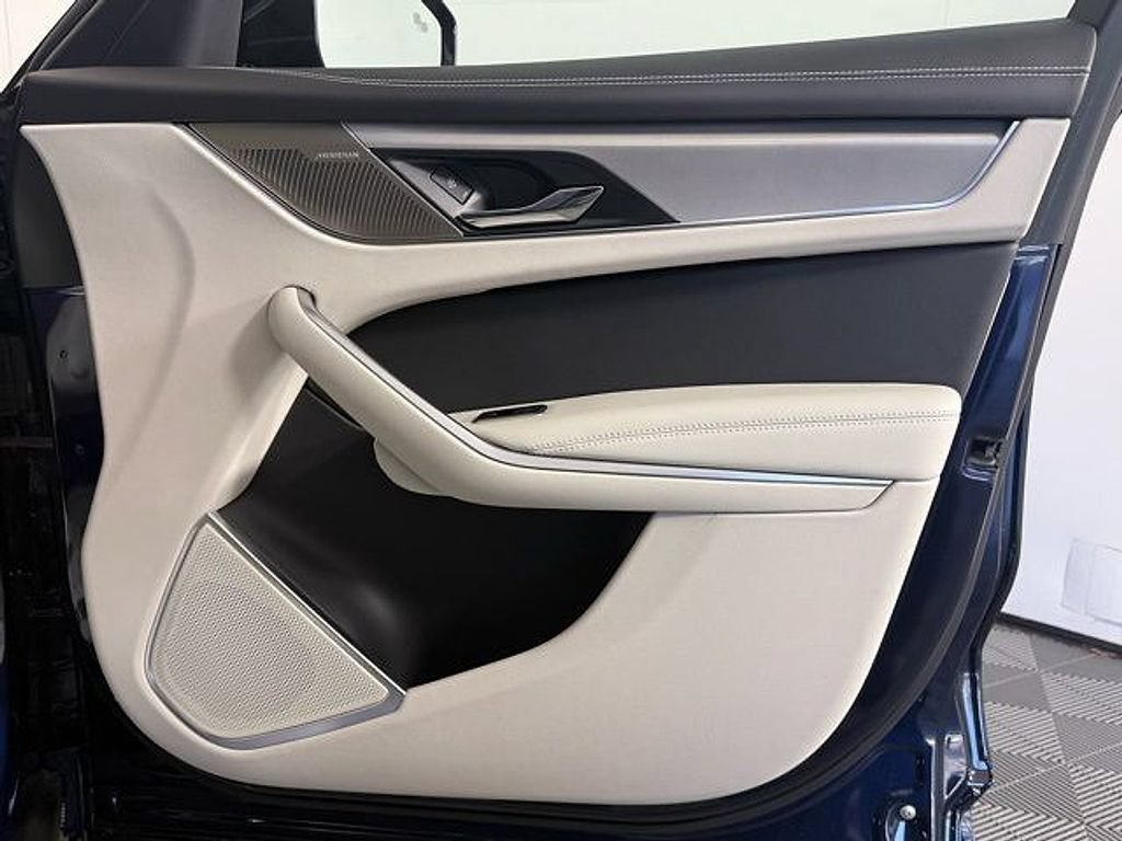 New 2026 Jaguar F-PACE R-Dynamic S AWD/4WD image 19
