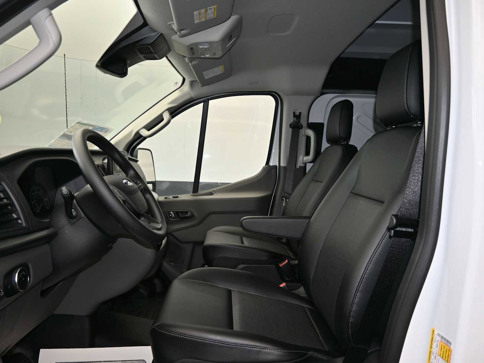 New 2024 Ford Transit 250 148 Medium Roof image 16