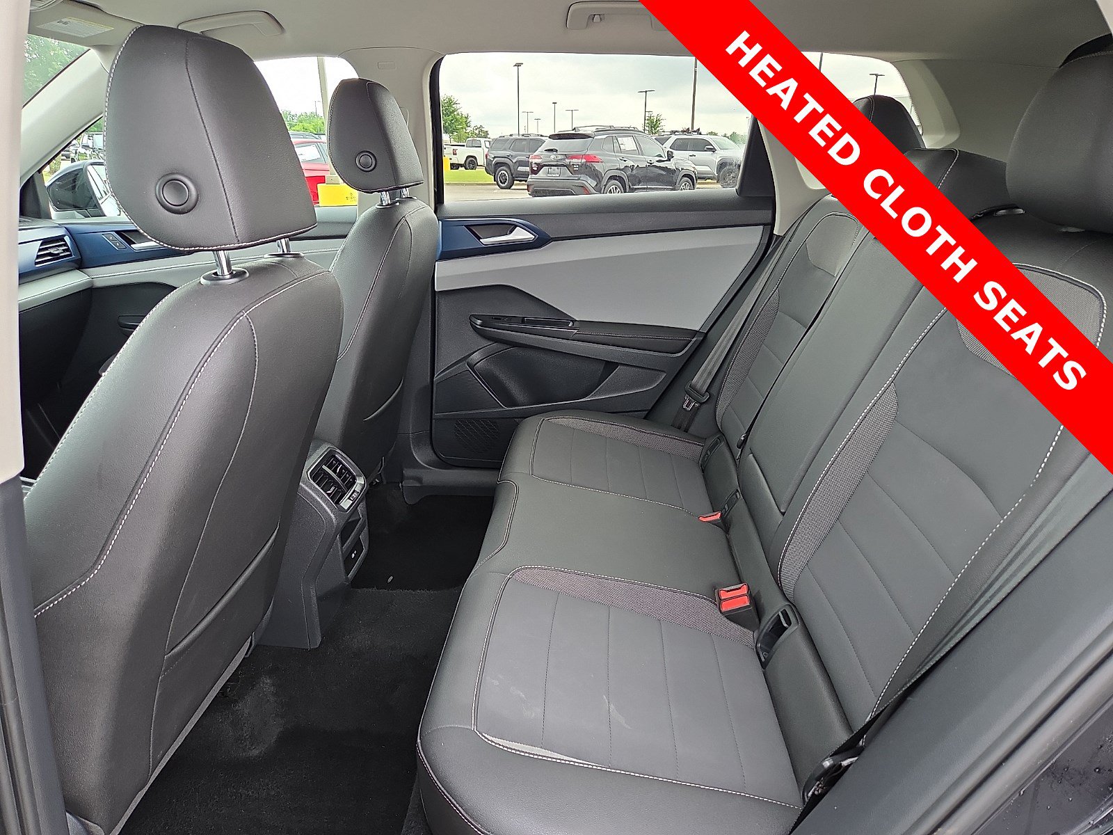 Used 2024 Volkswagen Taos SE FWD image 10
