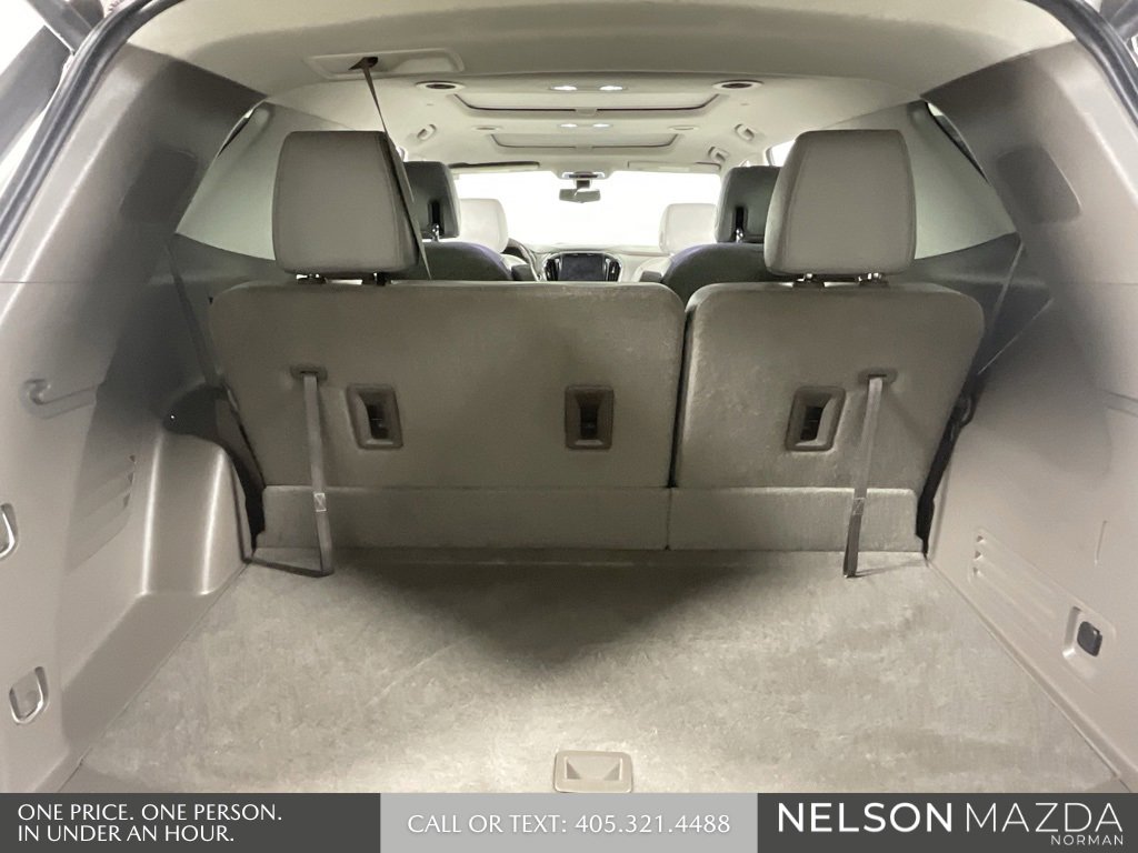 Used 2018 Chevrolet Traverse LT image 13