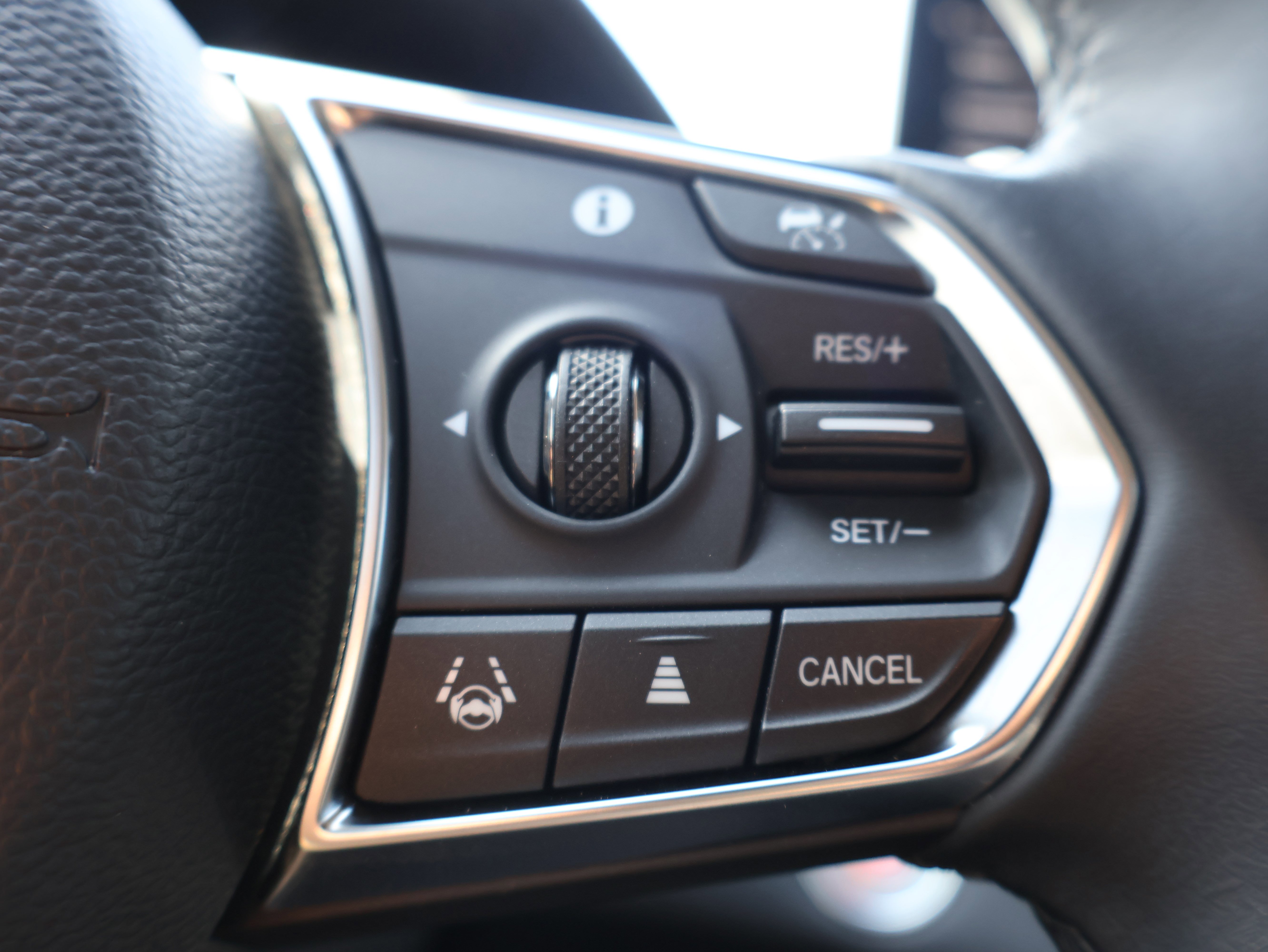 Used 2024 Acura RDX SH-AWD w/ Technology Package image 29
