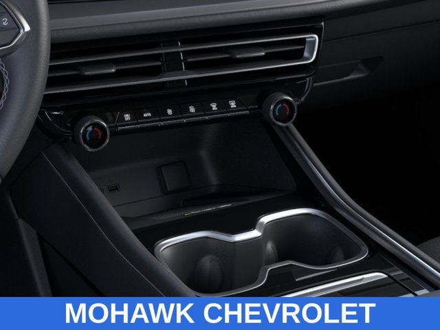 New 2027 Chevrolet Traverse LT w/ LPO, Floor Liner Package AWD/4WD image 23