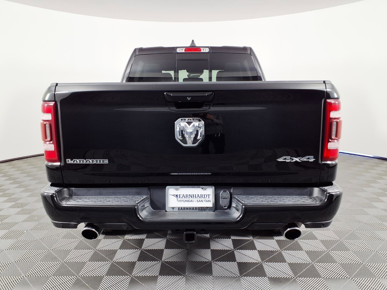 Used 2021 RAM 1500 Laramie w/ Sport Appearance Package AWD/4WD image 5