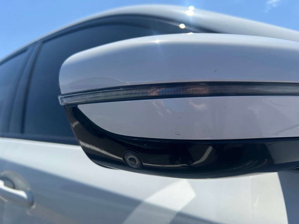 Used 2019 BMW 540i w/ M Sport Package RWD image 5