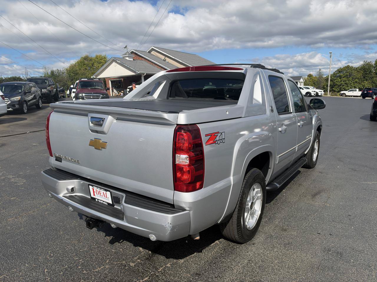 Used 2013 Chevrolet Avalanche LT w/ Suspension Package, Off-Road AWD/4WD image 4