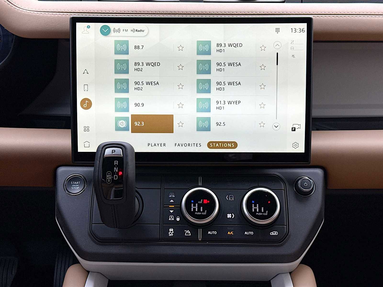 New 2026 Land Rover Defender 130 X-Dynamic SE AWD/4WD image 13