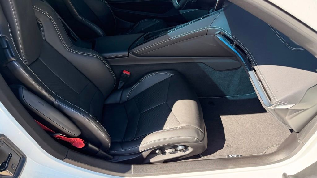 Used 2020 Chevrolet Corvette Stingray Preferred Cpe w/ 2LT Preferred Equipment Group image 20