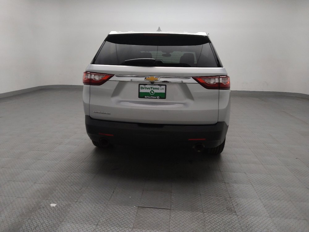 Used 2021 Chevrolet Traverse LS FWD image 7